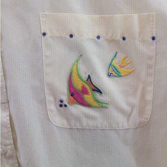 VTG Las Olas Shirt L Yellow White Tropical Fish Embroidered GUC See Photos - Picture 7 of 9